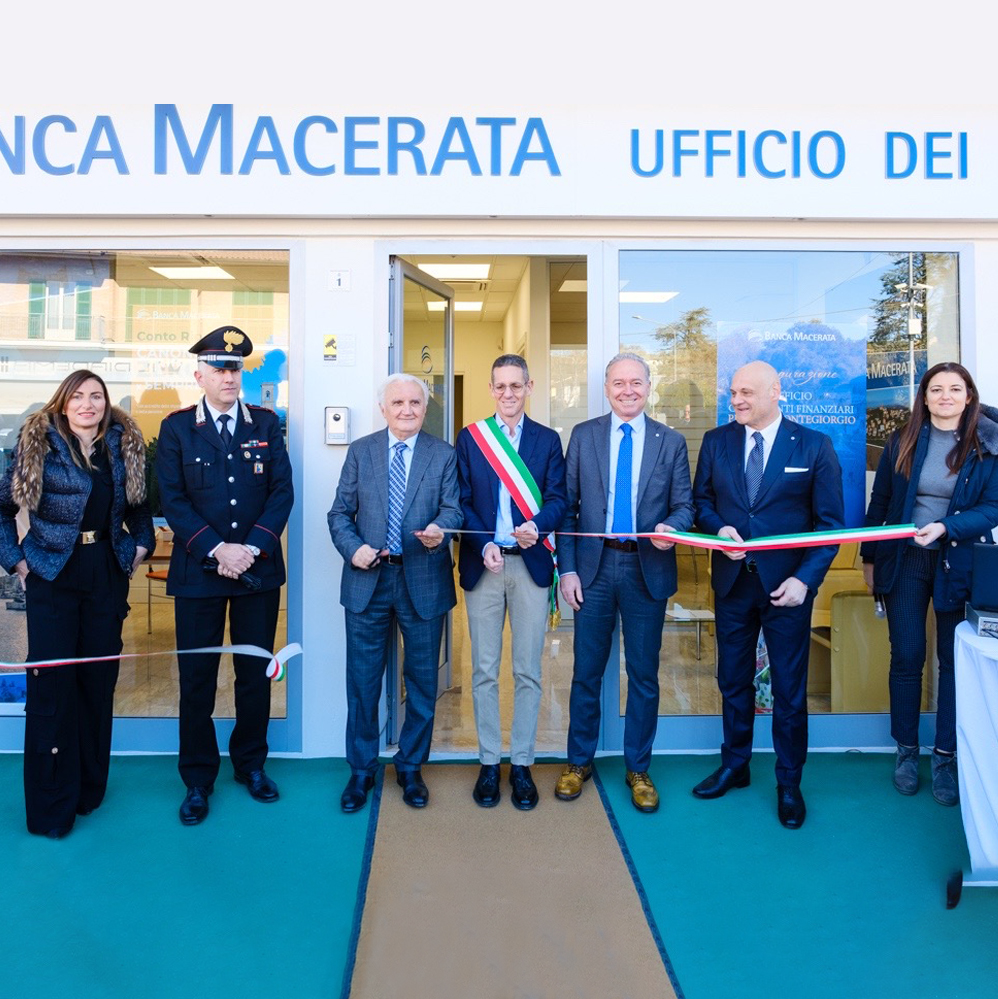 A Piane di Montegiorgio l'apertura del settimo Punto Consulenza di Banca Macerata | Banca Macerata 1