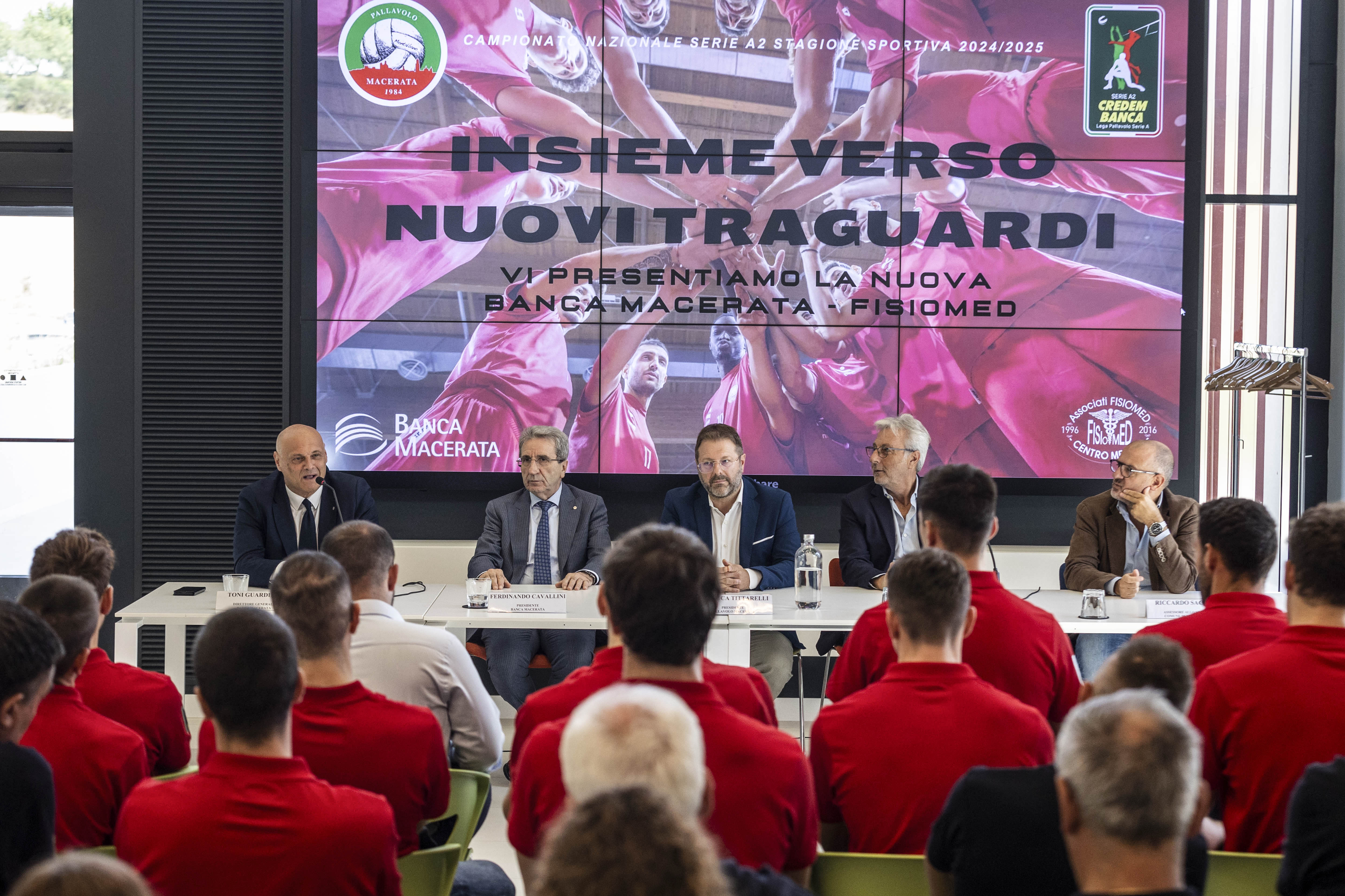 Presentata la nuova Banca Macerata-Fisiomed: pronti per l'esordio in Serie A2 | Banca Macerata 6