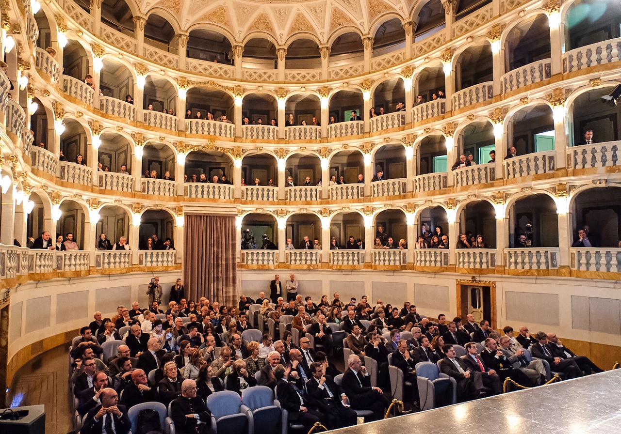 "Profili a confronto" per il Decennale della BPrM | Banca Macerata 4