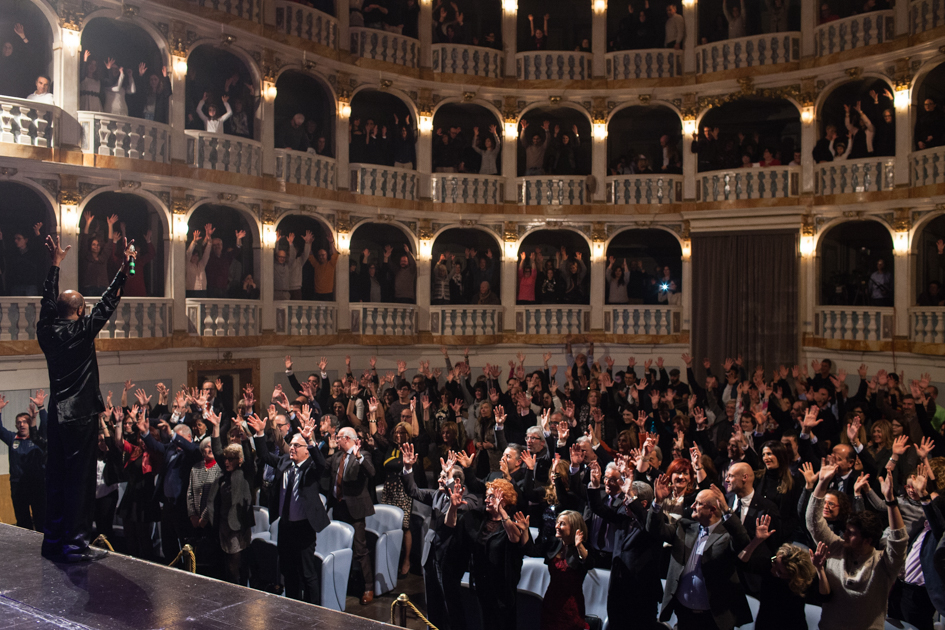 Pubblico da record per il tradizionale concerto gospel della BPrM | Banca Macerata 7